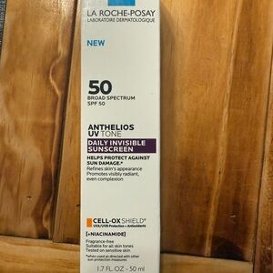 La Roche-Posay Anthelios UV Tone Daily Invisible Sunscreen